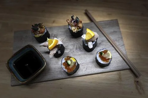 Frisches Fischer Sushi in der 95Tage Buschenschank