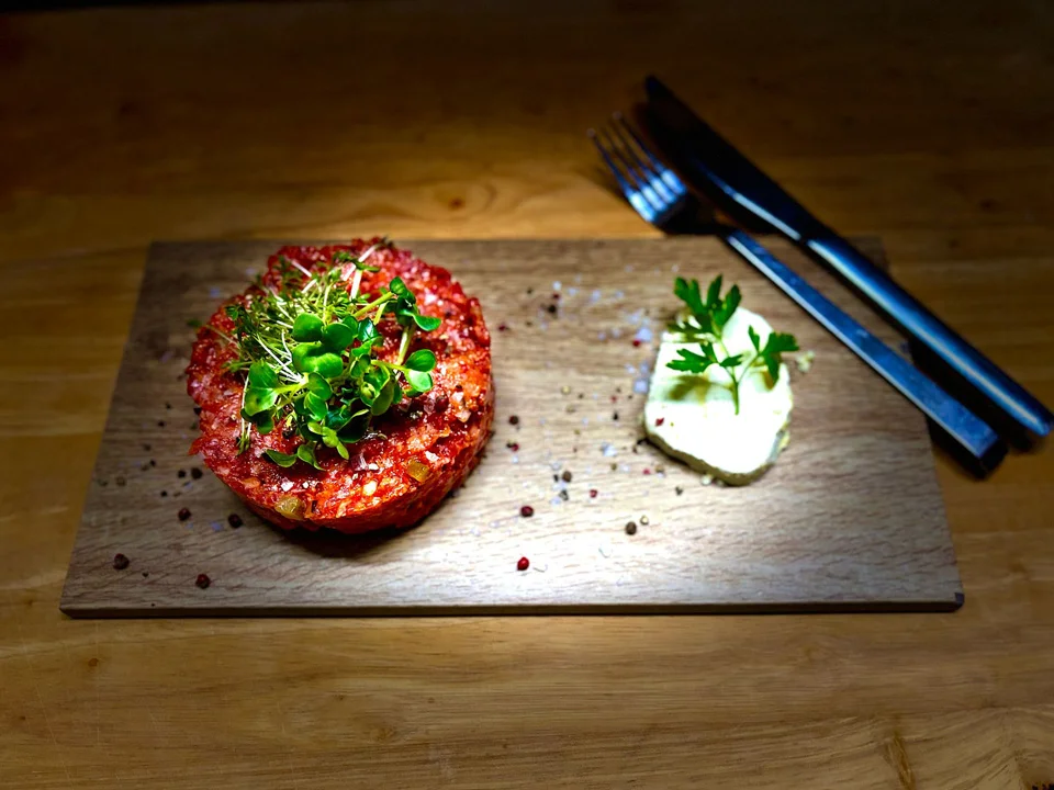 Zartes Beef Tartare in der Buschenschank in Hörsching