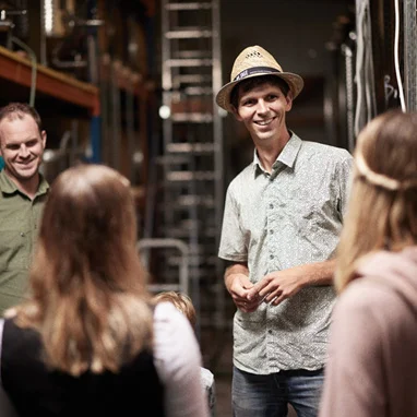 Kellerführung mit Winzer Florian Eschlböck am Hof in Hörsching