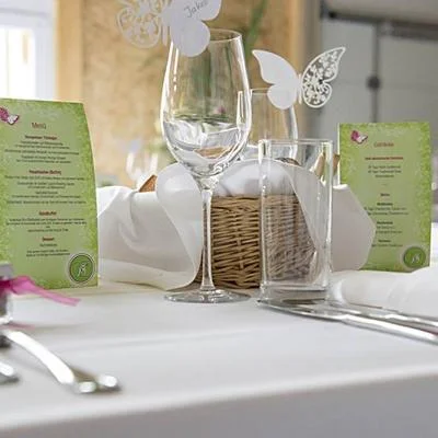 Festtafel für private Feier im Weingut