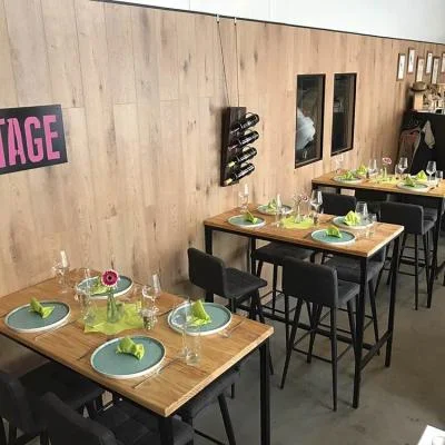 Hochtische mit eleganter Tischdeko